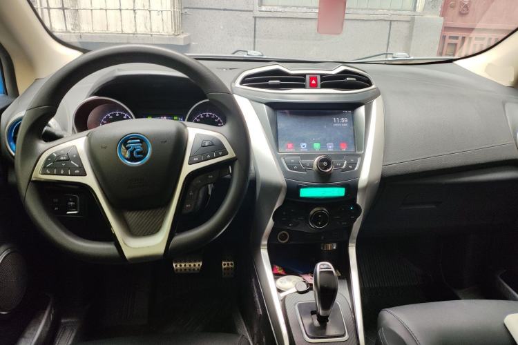 Used BYD Yuan New Energy 2018 EV360 Smart Connect Cool Edition Center Console