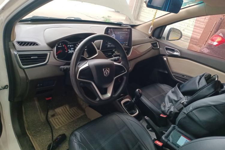 Used Baojun 310W 2017 1.5L Manual Comfort Version China V