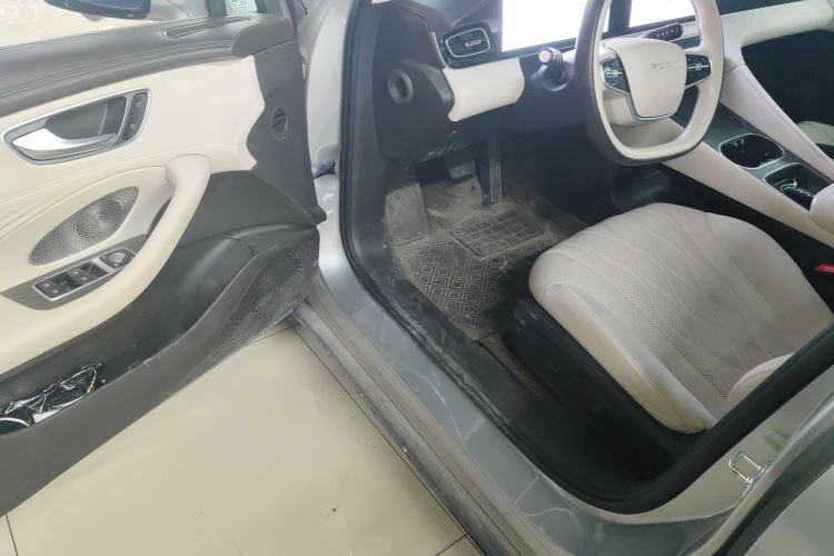 Used Roewe D7 2023 DMH 125km Excellence Edition Driver Seat