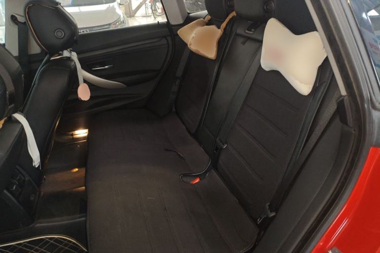 Used BMW 3 Series GT 2014 320i Leading Model
