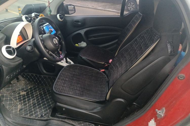 Used smart fortwo 2015 1.0L 52 kW hardtop Dynamic version Left Front Seat