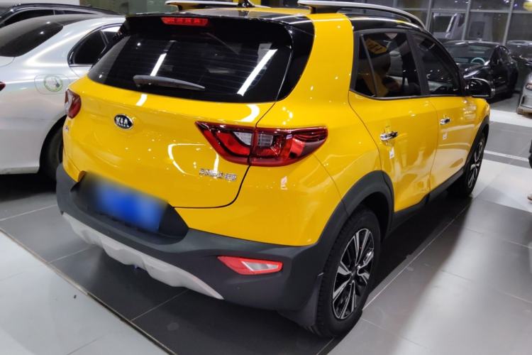 Used Kia kx1 Stonic 2021 1.4L CVT Fun & Sunroof Model
