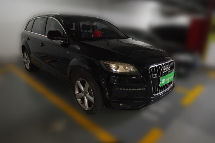 Used Audi Q7 2014 35 TFSI Sport Edition Front Right 45 Deg