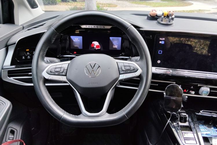 Used Volkswagen Talagon 2022 380TSI Four-Wheel Drive Flagship Shengjing Edition 6 Seats Steering Wheel