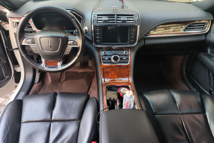 Used Lincoln Continental 2019 2.0T Two-Wheel Drive Luxury Edition China VI Standard
