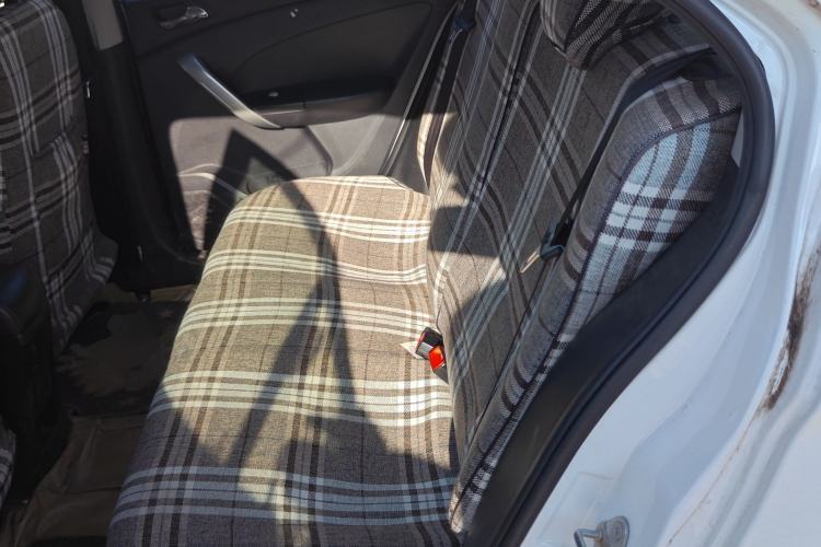 Used Cowin C3R 2015 1.5L AMT Gold Diamond Edition