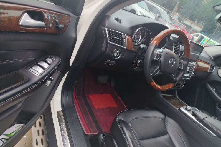 Used Mercedes-Benz M-Class 2014 ML 400 4MATIC Dynamic Model
