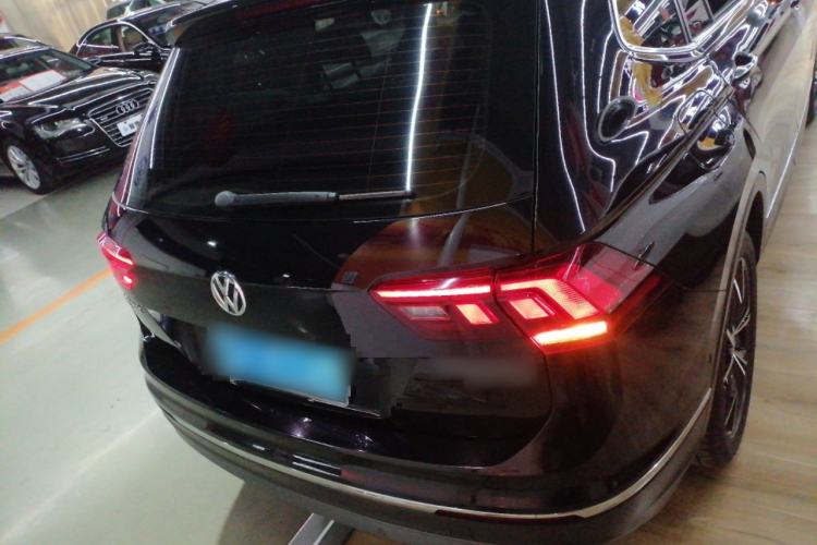 Used Volkswagen Tiguan L 2019 Revised 330TSI Automatic Two-Wheel Drive Smart & Luxury Edition China VI Standard Rear