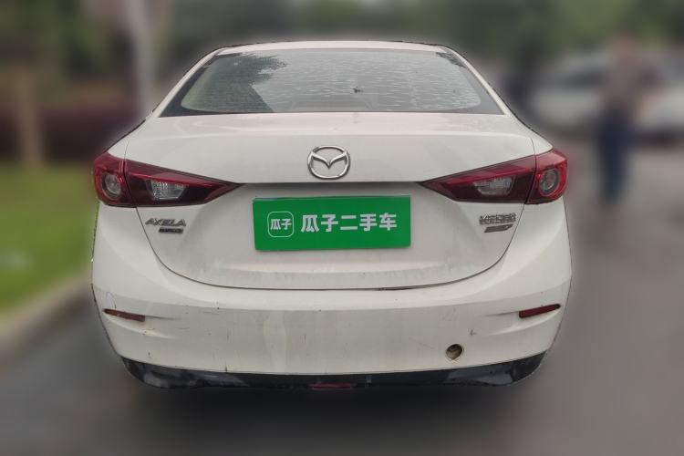 Used Mazda 3 Axela 2016 Sedan 1.5L Automatic Comfort Model
