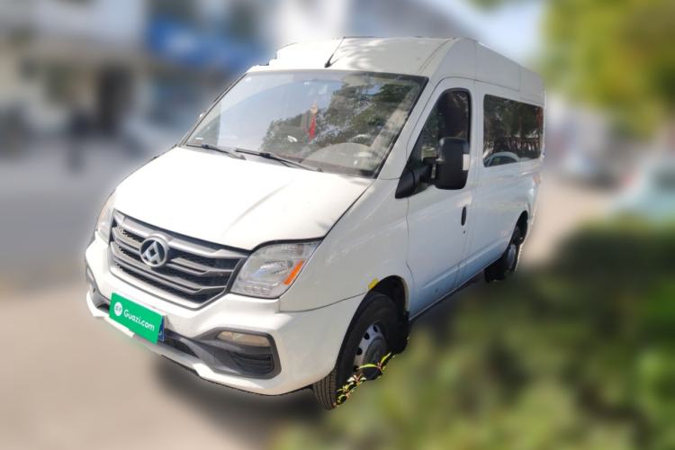 Used SAIC MAXUS Xintu V80 2018 2.5T 6-Speed Manual Aoyuntong Short Wheelbase Mid-Height 5-6 Seater