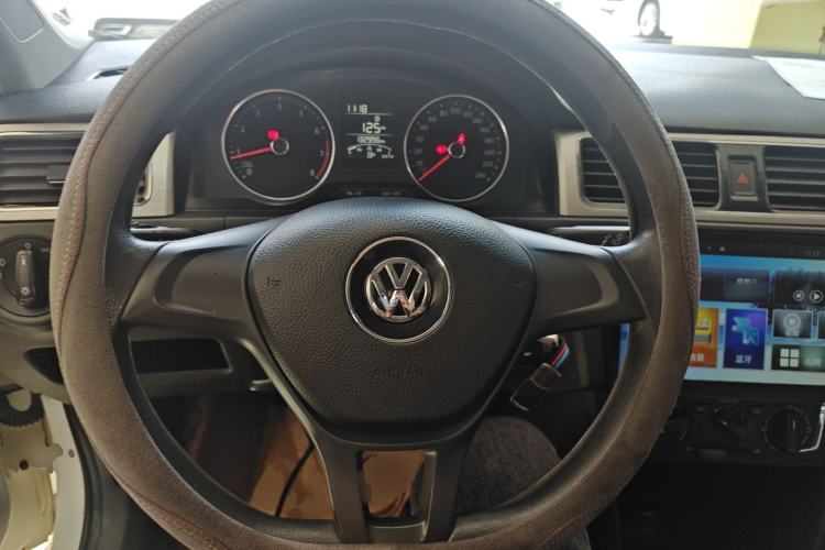 Used Volkswagen Santana 2015 Haval H9 1.6L Manual Comfort Edition
