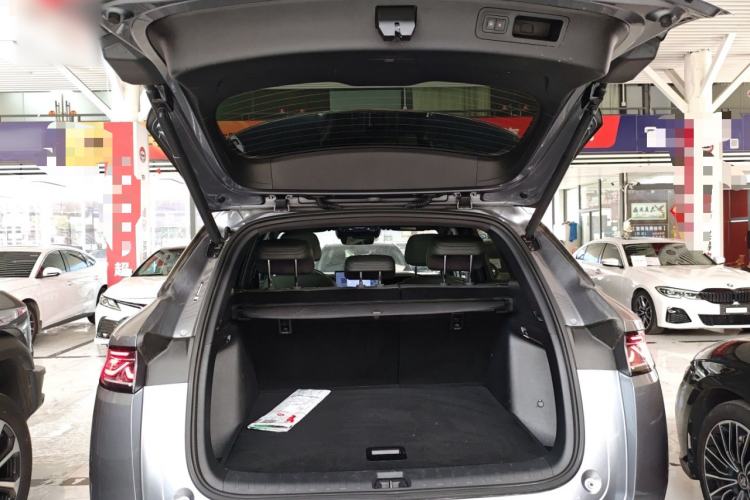 Used BYD Song L DM-i 2025 Intelligent Driving Version 160 km Beyond-Range Type Trunk