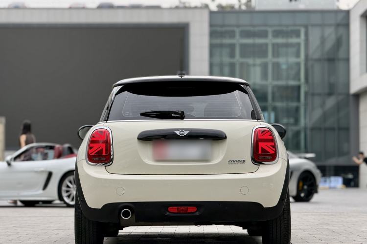 Used MINI MINI 2021 1.5T COOPER Classic Edition