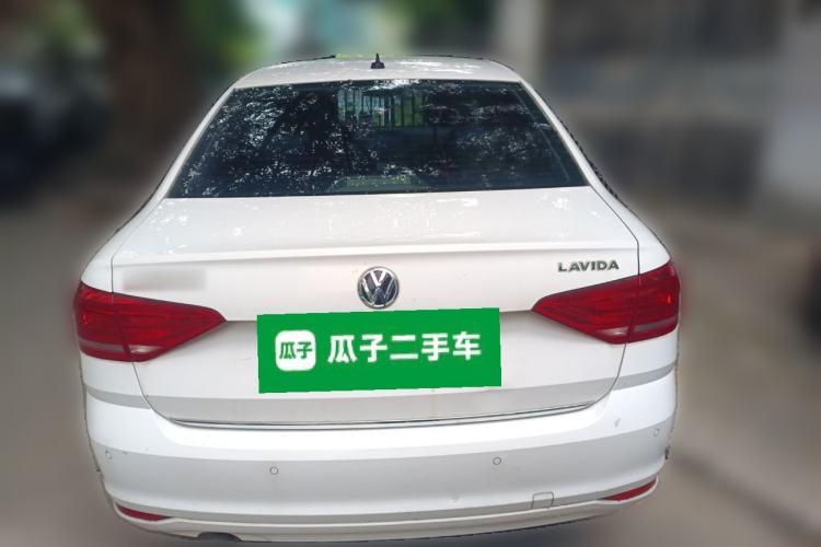 Used Volkswagen Lavida 2015 1.6L Automatic Comfort Edition