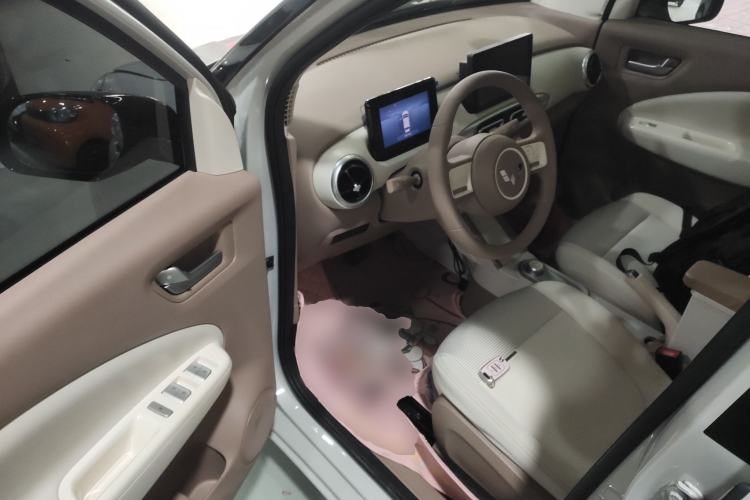 Used Wuling Hongguang MINIEV 2025 Four-Door Version Advanced Edition Driver Seat