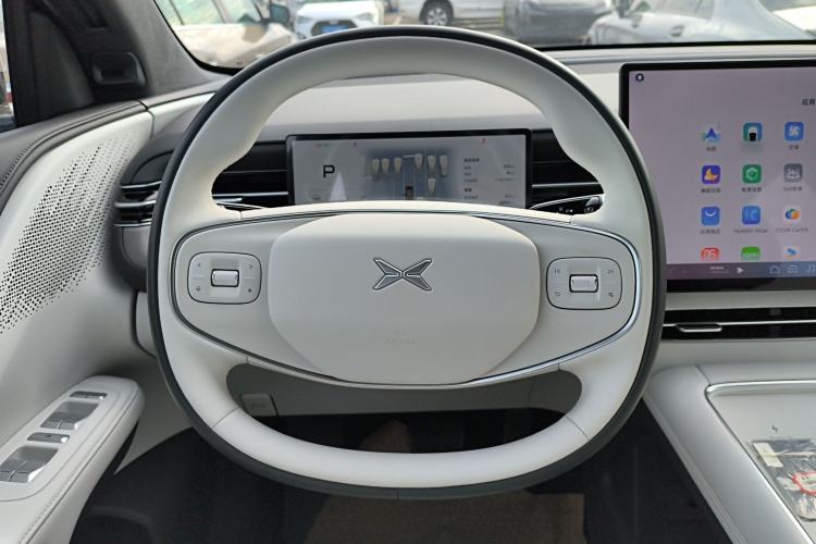 Used XPeng G6 2025 625 Long-Range Max Flagship Edition Steering Wheel