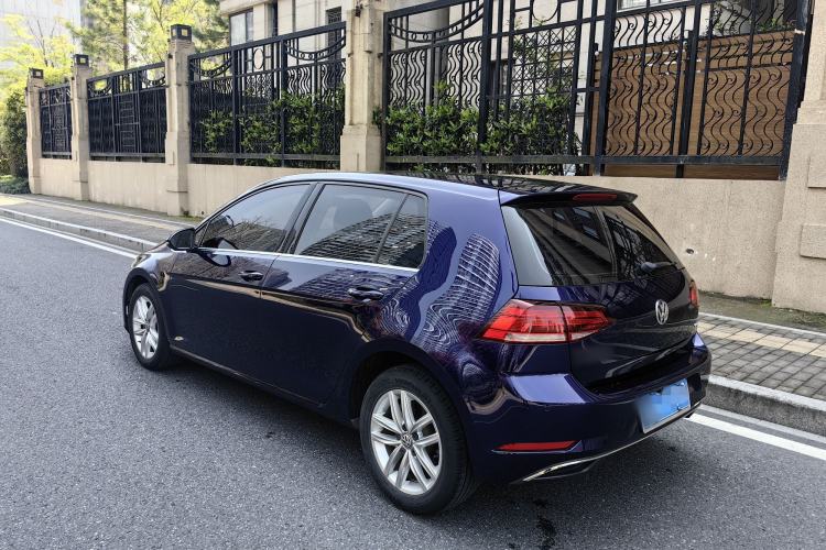 Used Volkswagen Golf 2018 1.6L Automatic Comfort Model Exterior 3