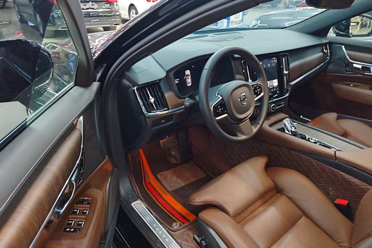 Used Volvo S90 2024 B5 Zhiyuan Luxury Edition
