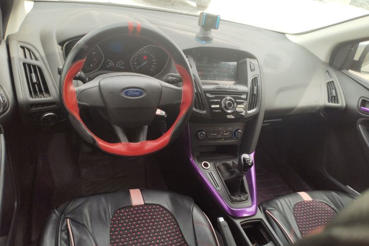 Used Ford Focus 2017 Hatchback 1.6L Manual Comfort Plus SmartDrive Edition Steering Wheel