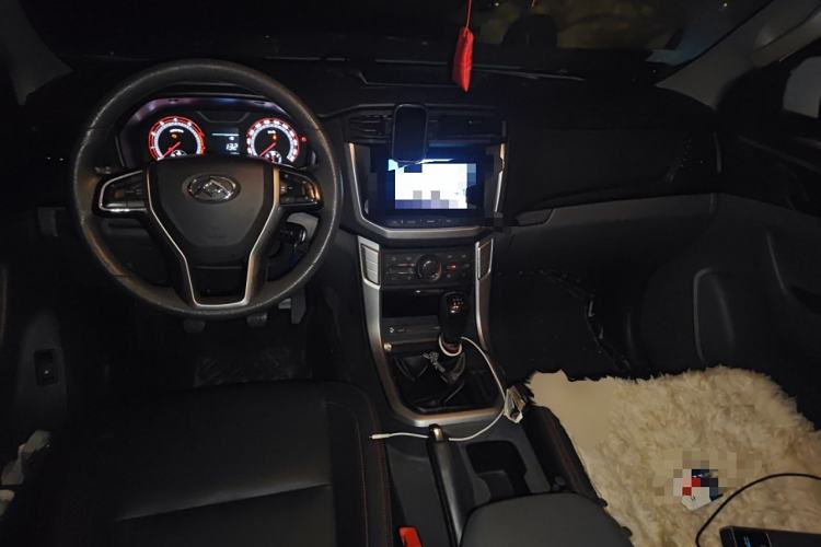 Used SAIC MAXUS T60 2017 2.4L Gasoline Manual Transmission Two-Wheel Drive High Ground Clearance Comfort Edition Standard Cabin
