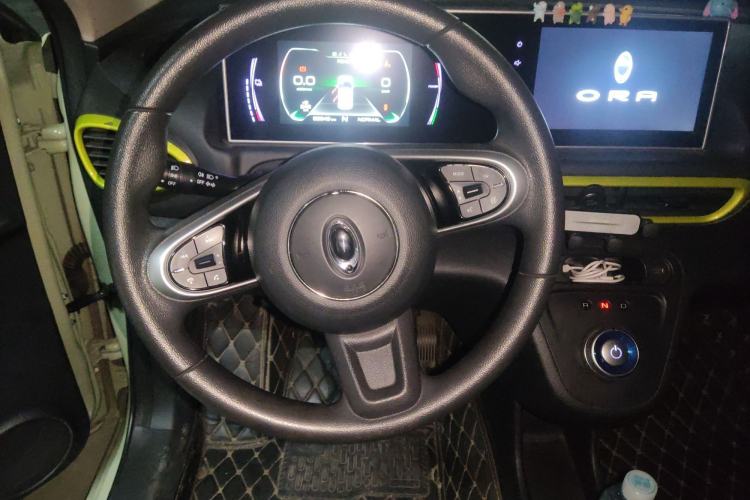 Used ORA White Cat 2020 360 km Luxury Version Steering Wheel