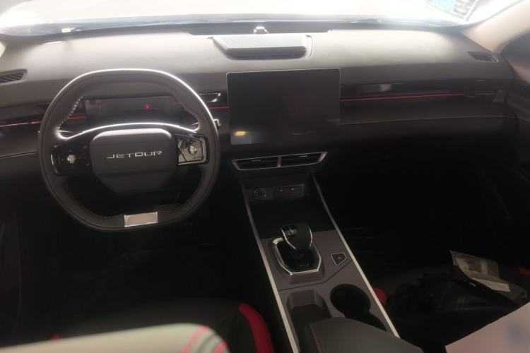 Used JETOUR Dashing 2025 1.5T DCT Youth UP Center Console