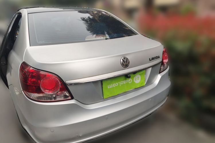 Used Volkswagen Lavida 2011 1.6L Manual - Premium Edition