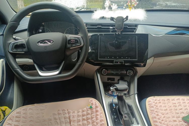 Used Chery Tiggo 3X 2023 1.5L CVT Fashion Edition Center Console
