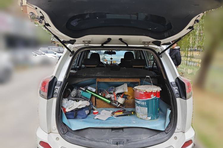 Used Toyota RAV4 2016 2.0L CVT Two-Wheel Drive Fashion Edition China V Standard