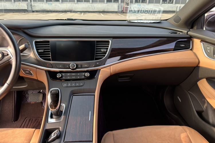 Used Buick LaCrosse 2018 28T Luxury Model