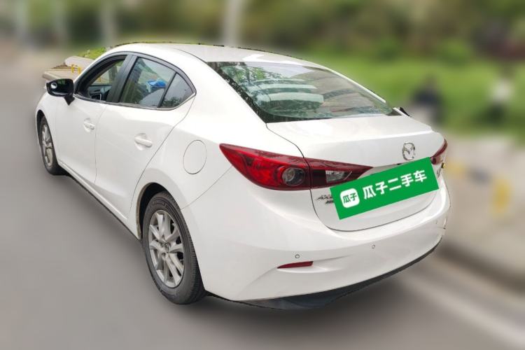 Used Mazda 3 Axela 2016 Sedan 1.5L Automatic Luxury Model
