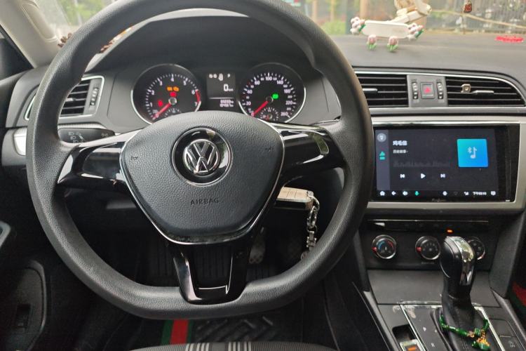 Used Volkswagen Lamando 2017 230TSI DSG Fashion Edition
