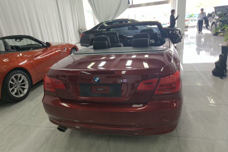 Used BMW 3 Series 2011 320i Convertible Coupe
