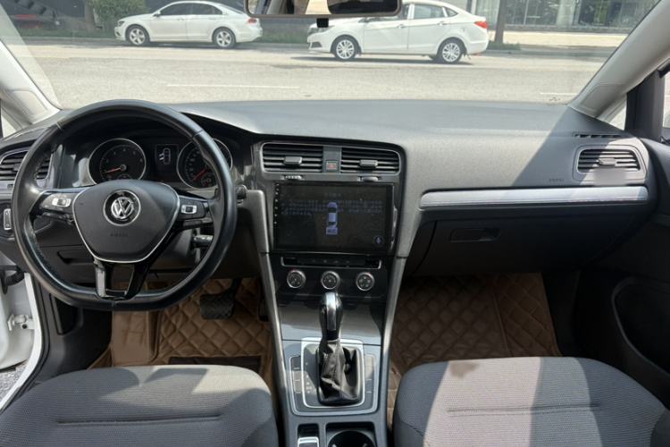Used Volkswagen Golf 2018 1.6L Automatic Comfort Model
