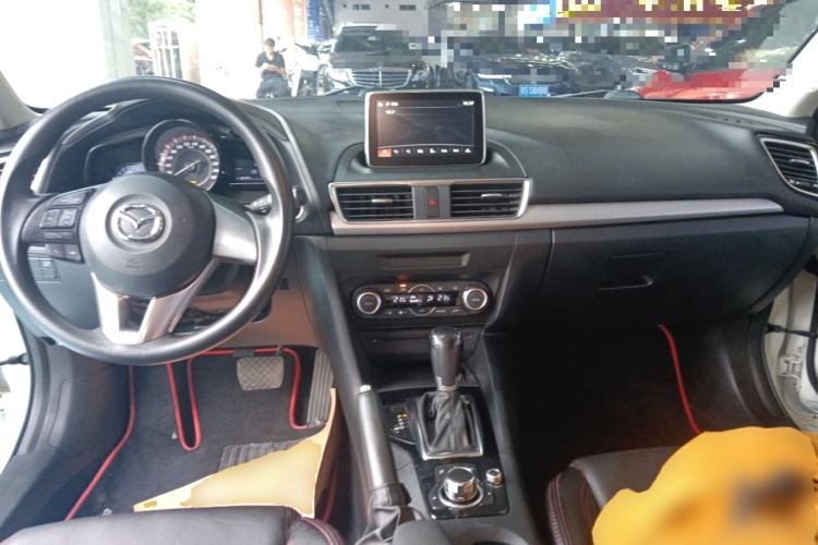 Used Mazda Mazda 3 Axela 2014 Sedan 1.5L Automatic Luxury Model

