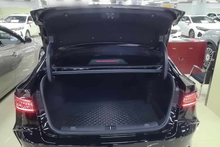 Used Chery Arrizo 8 2023 High-Performance Edition 2.0T DCT Powerfully Equipped
