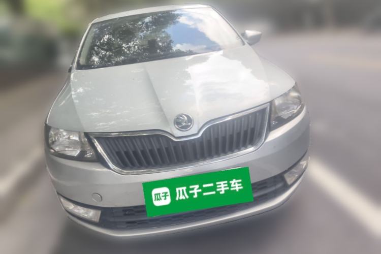 Used Skoda Rapid 2013 1.6L Automatic Smart Selection Model