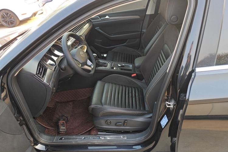 Used Volkswagen Magotan 2020 330TSI DSG Leading Model
