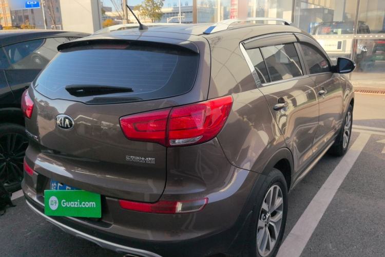 Used Kia Sportage R 2015 2.0L Manual Two-Wheel Drive GLS Trim