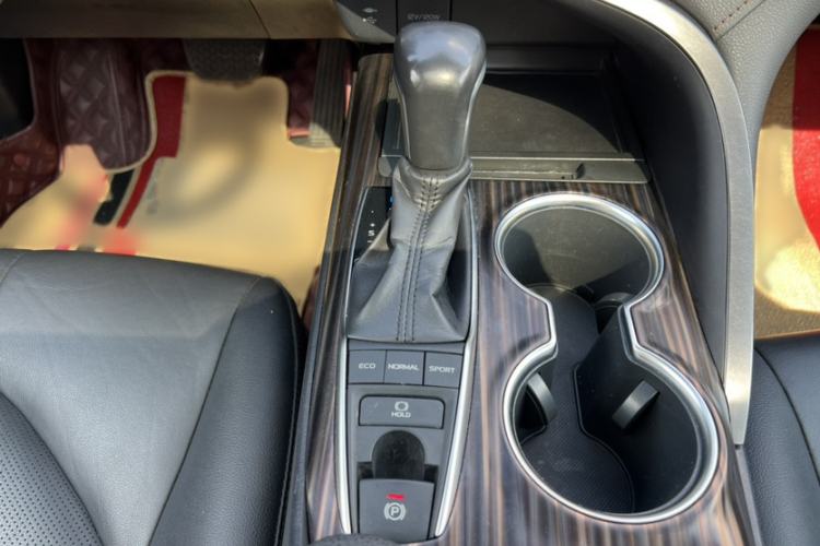 Used Toyota Camry 2019 2.5G Luxury Edition China VI Standard