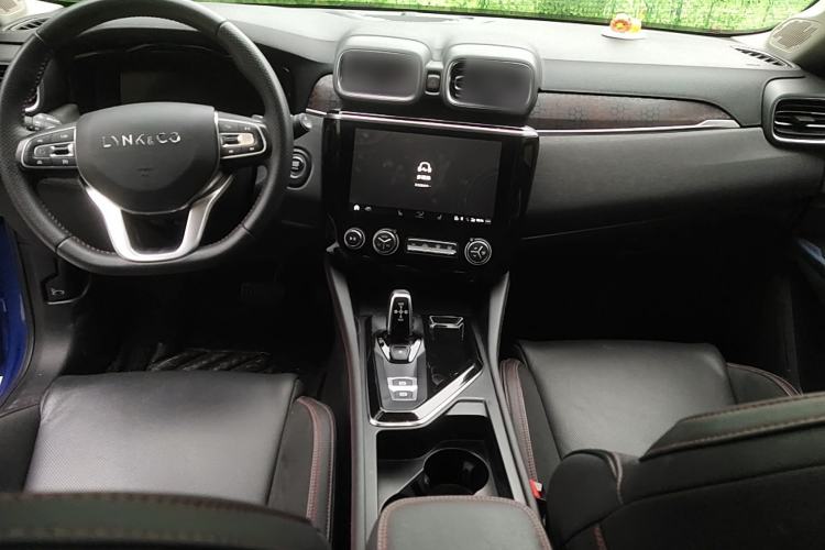Used Lynk & Co 02 2018 1.5T DCT Two-Wheel Drive Pro Version China V Emission Standard Center Console