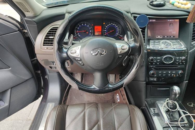 Used Infiniti FX 2011 FX35 Supreme Edition
