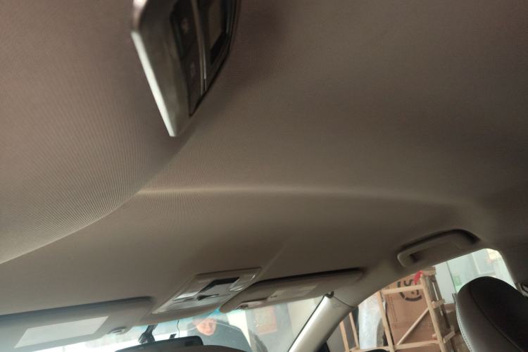 Used Toyota SIENNA 2015 3.5L 4WD LE Gasoline U.S. Specification Headliner