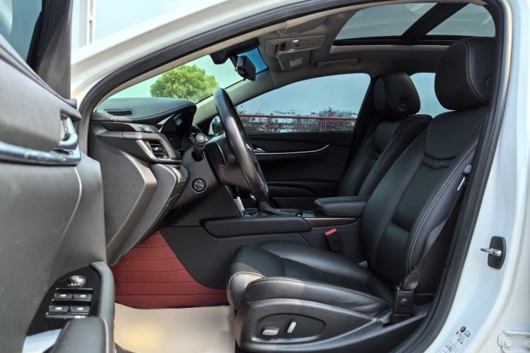 Used Cadillac XTS 2018 28T Tech Edition Interior 4