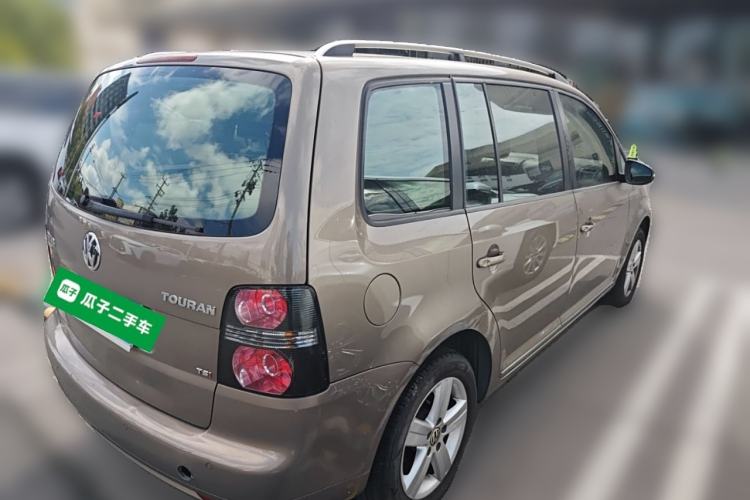 Used Volkswagen Touran 2015 1.4T DSG Comfort Edition 5 Seats