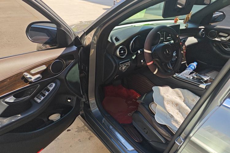 Used Mercedes-Benz GLC 2017 GLC 260 4MATIC Dynamic Edition
