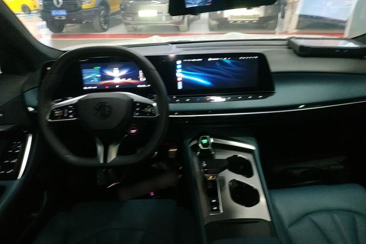 Used MG 7 2023 2.0T Automatic Hunter Luxury Edition