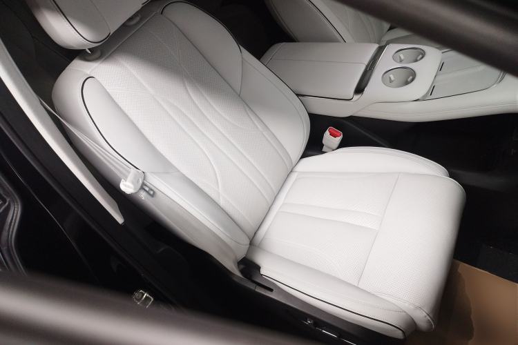 Used XPeng X9 2024 610 Long-Range Max
