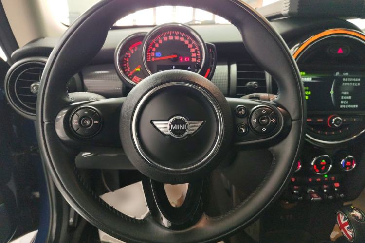 Used MINI MINI 2016 1.5T COOPER Avant-Garde