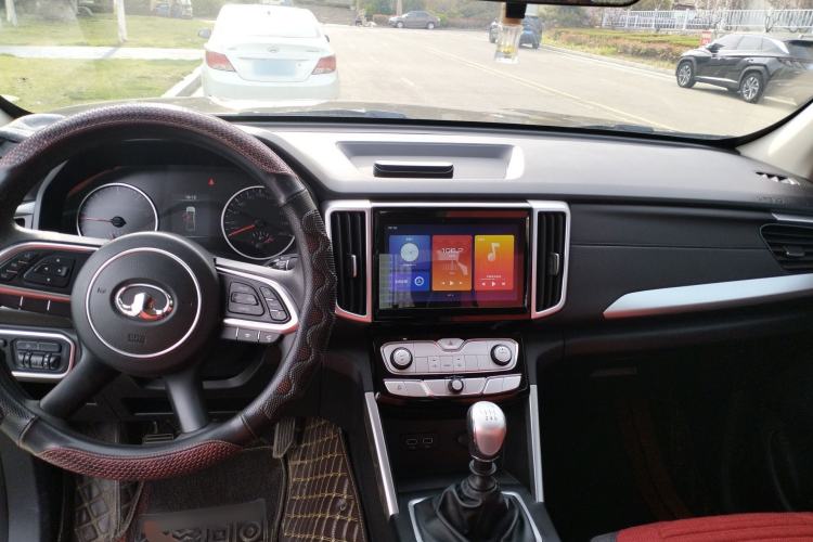 Used Great Wall Poer 2021 2.0T Commercial Version Manual Diesel Two-Wheel Drive Elite Long-Box GW4D20M Center Console